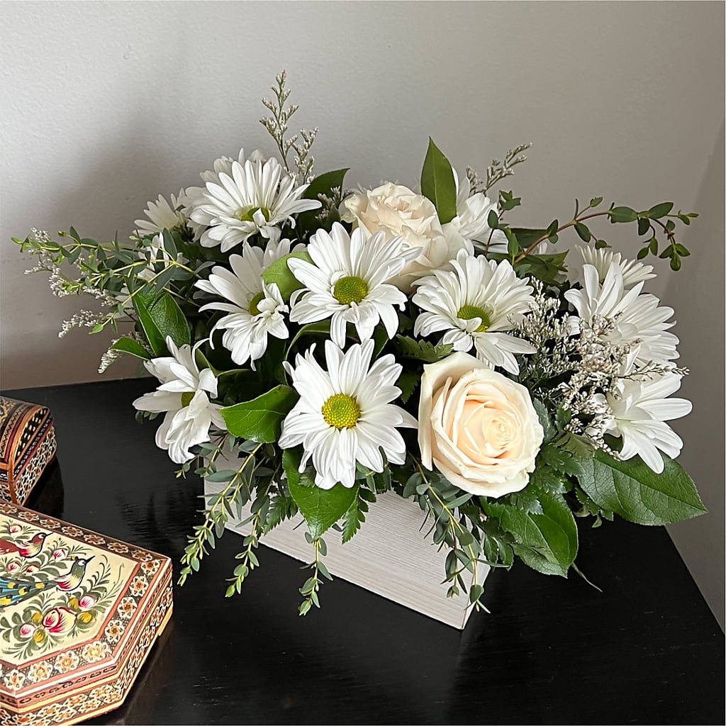 Fresh Linen Box Bouquet – Blossom And Belle, Orlando FL