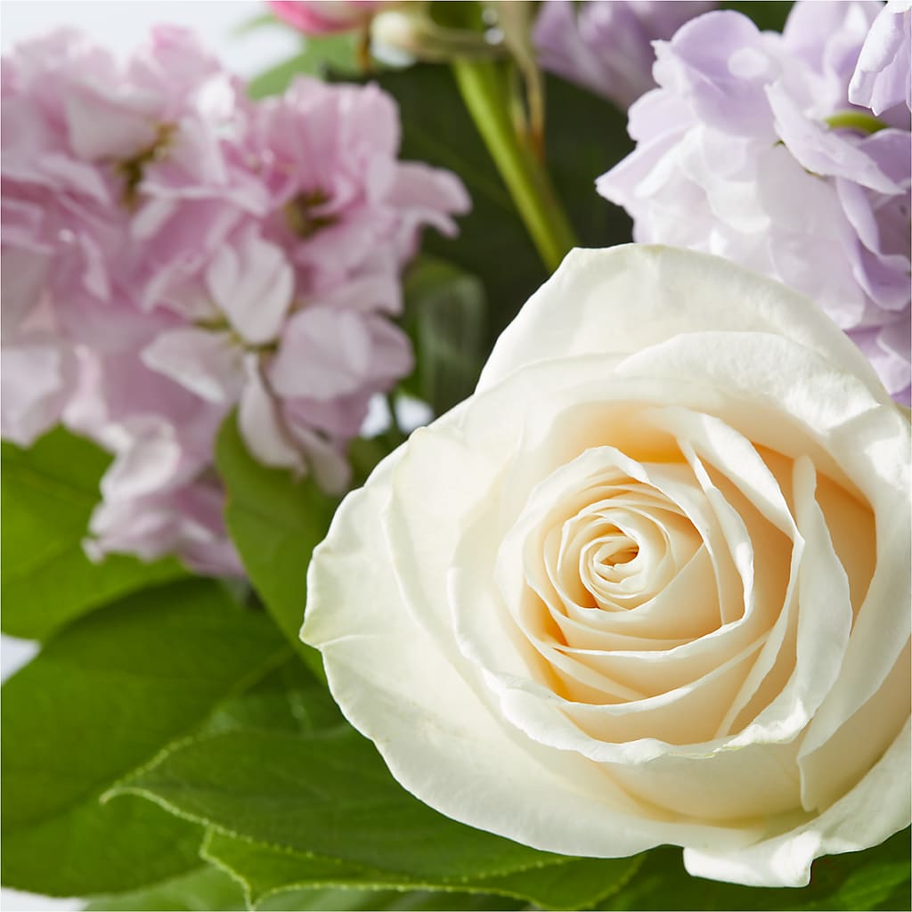Springtime Spritz Bouquet –  Blossom And Belle, Orlando FL