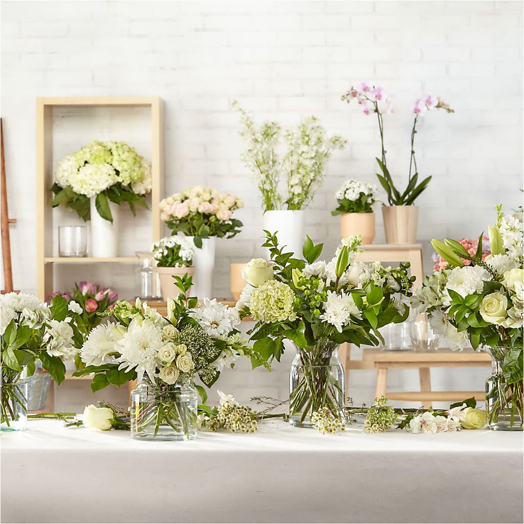 Classic Ivory – A Florist Original –  Blossom And Belle, Orlando FL